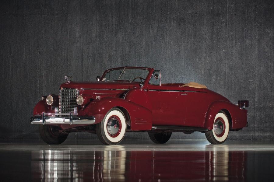  Cadillac V16 Convertible Coupe by Fleetwood 1938 года  (фото 42 из 42)